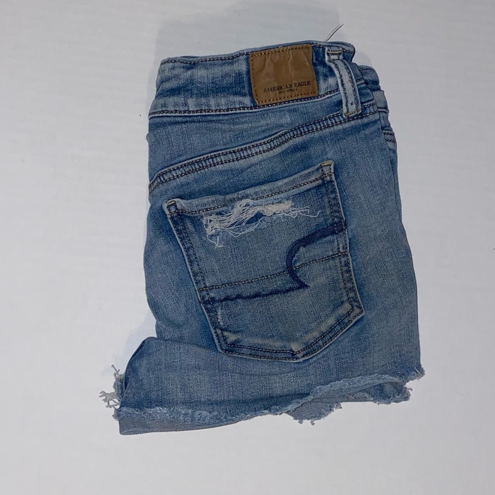 American Eagle Women’s High Waist Denim Shorts Size 4